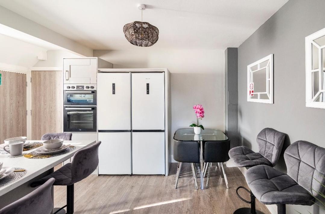 Luxury House 4 Ensuite Bedrooms, Free Parking ,Wifi Oxford Extérieur photo