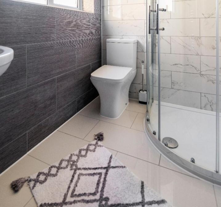 Luxury House 4 Ensuite Bedrooms, Free Parking ,Wifi Oxford Extérieur photo
