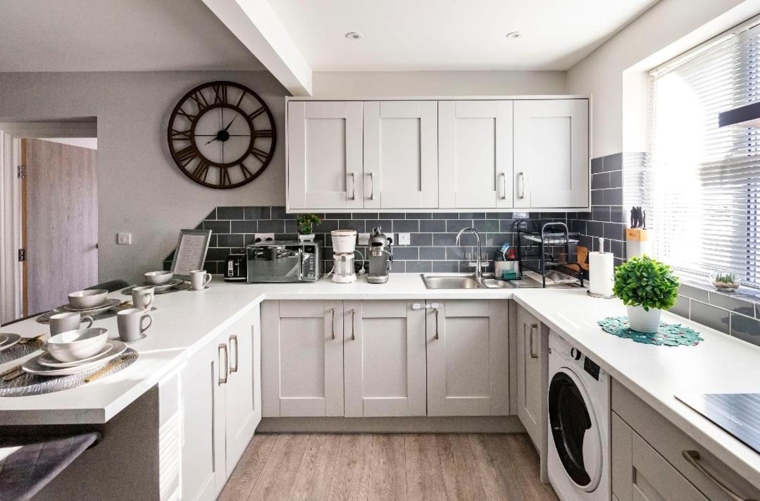 Luxury House 4 Ensuite Bedrooms, Free Parking ,Wifi Oxford Extérieur photo